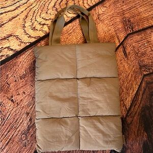 Comfyably Quilted Tan Tote Bag Computer‎